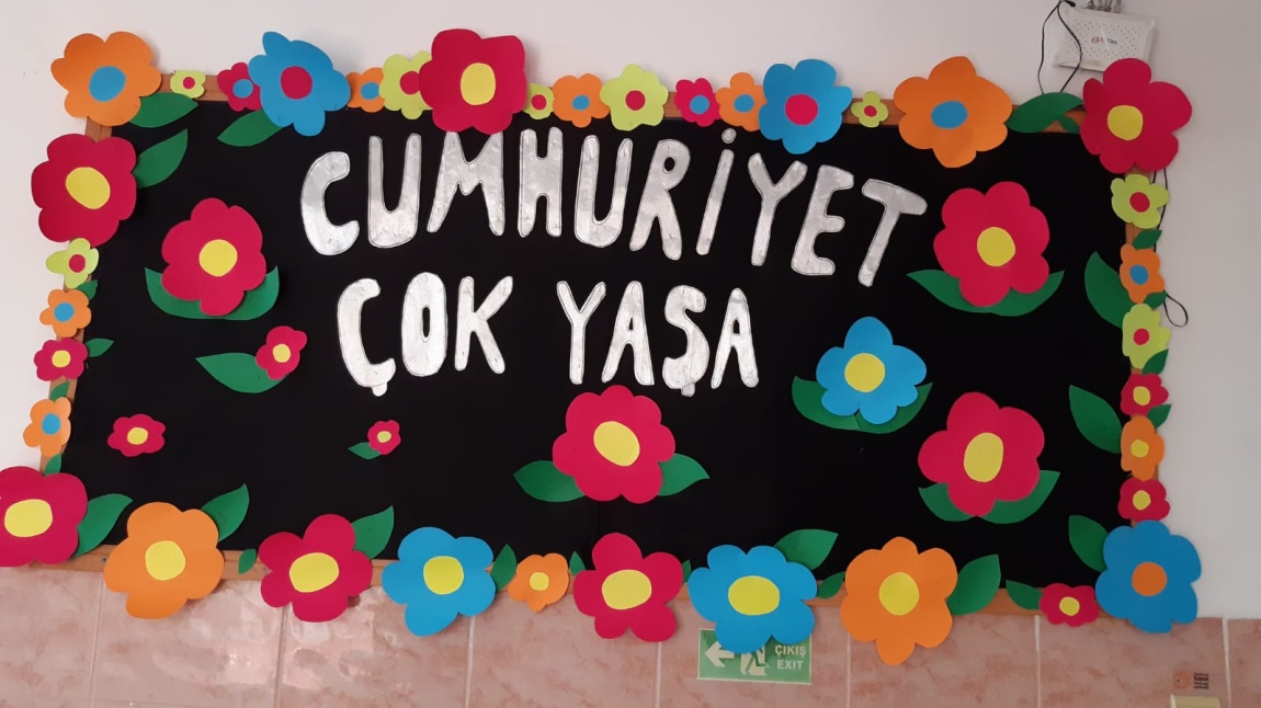 YAŞASIN CUMHURİYET